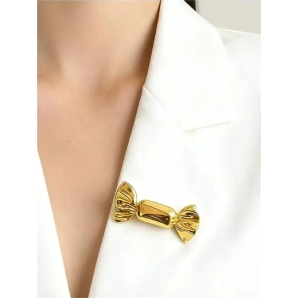 Gold Candy-Shaped Brooch Pin - Elegant Womens Jewelry R 538